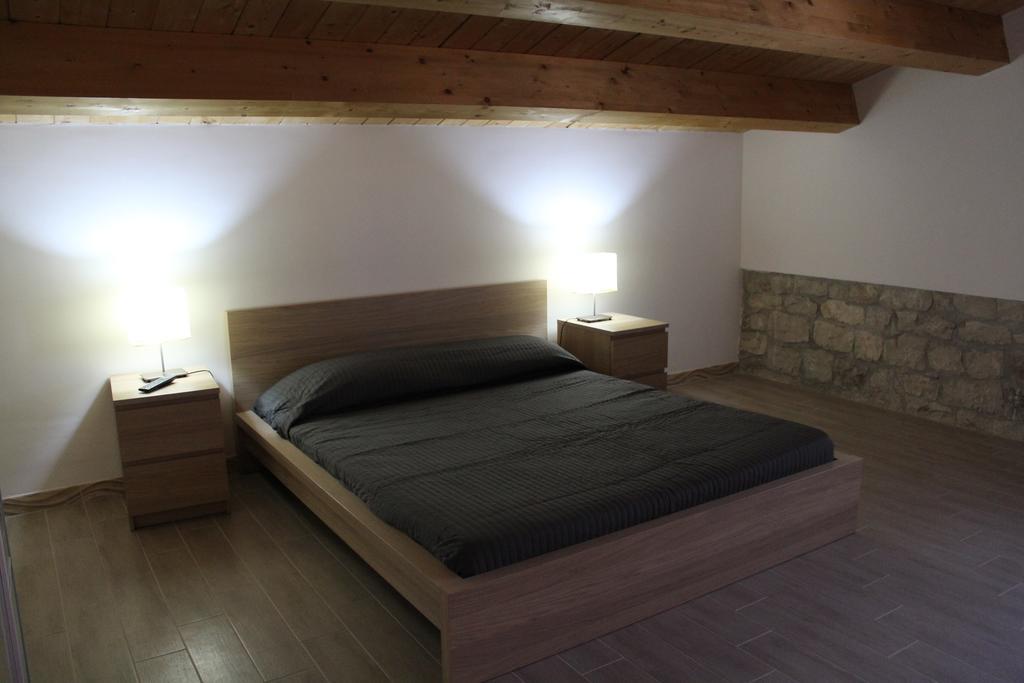 Appartamento Le Tre Palme Frigintini Zimmer foto